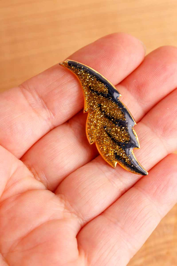 80s Brosche goldenes Blatt mit Glitzer