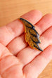 80s Brosche goldenes Blatt mit Glitzer
