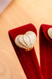 80s Ohrclips goldenes Herz mit Glitzer