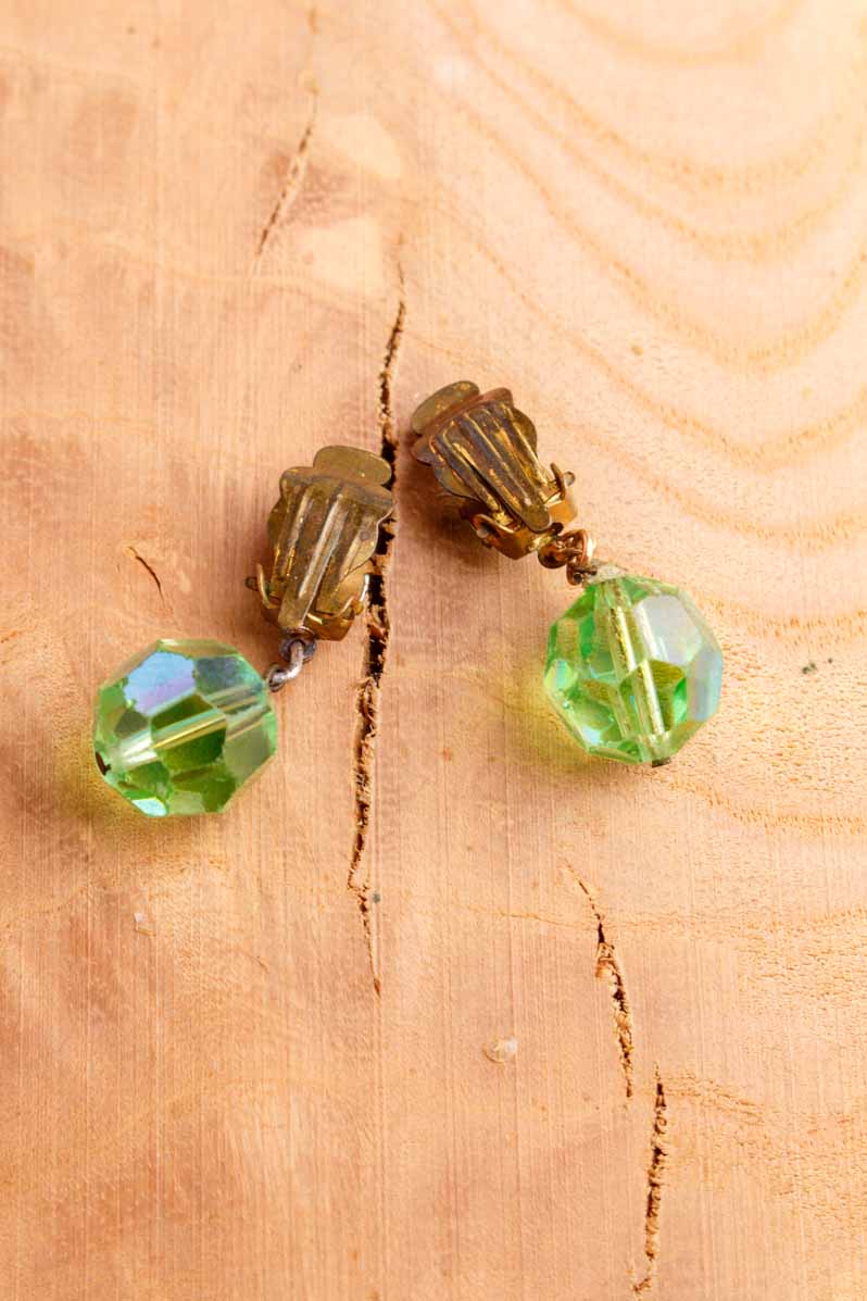 grüne 60s Ohrclips Glitzer-Strass