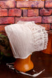 viktorianische Haube weiß Spitze Accessoires Frau Gothic Hut Special viktorianisch vor 1920 weiß vintageberlin.de