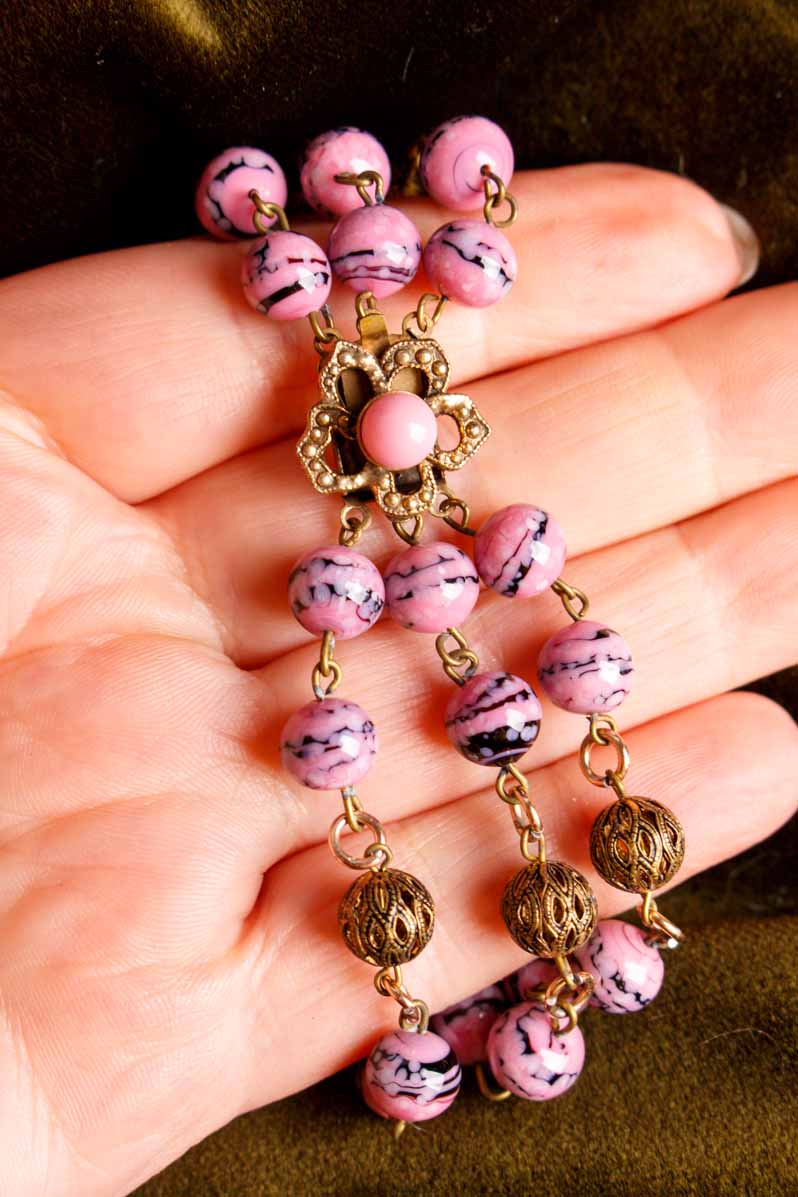 Howlith Armband rosa dreireihig