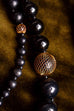 Kette schwarze Perlen +Goldmesh