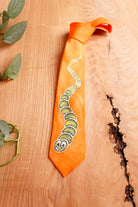 Damen Krawatte orange Seide Raupe