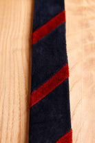 Krawatte blau rot Velours Leder