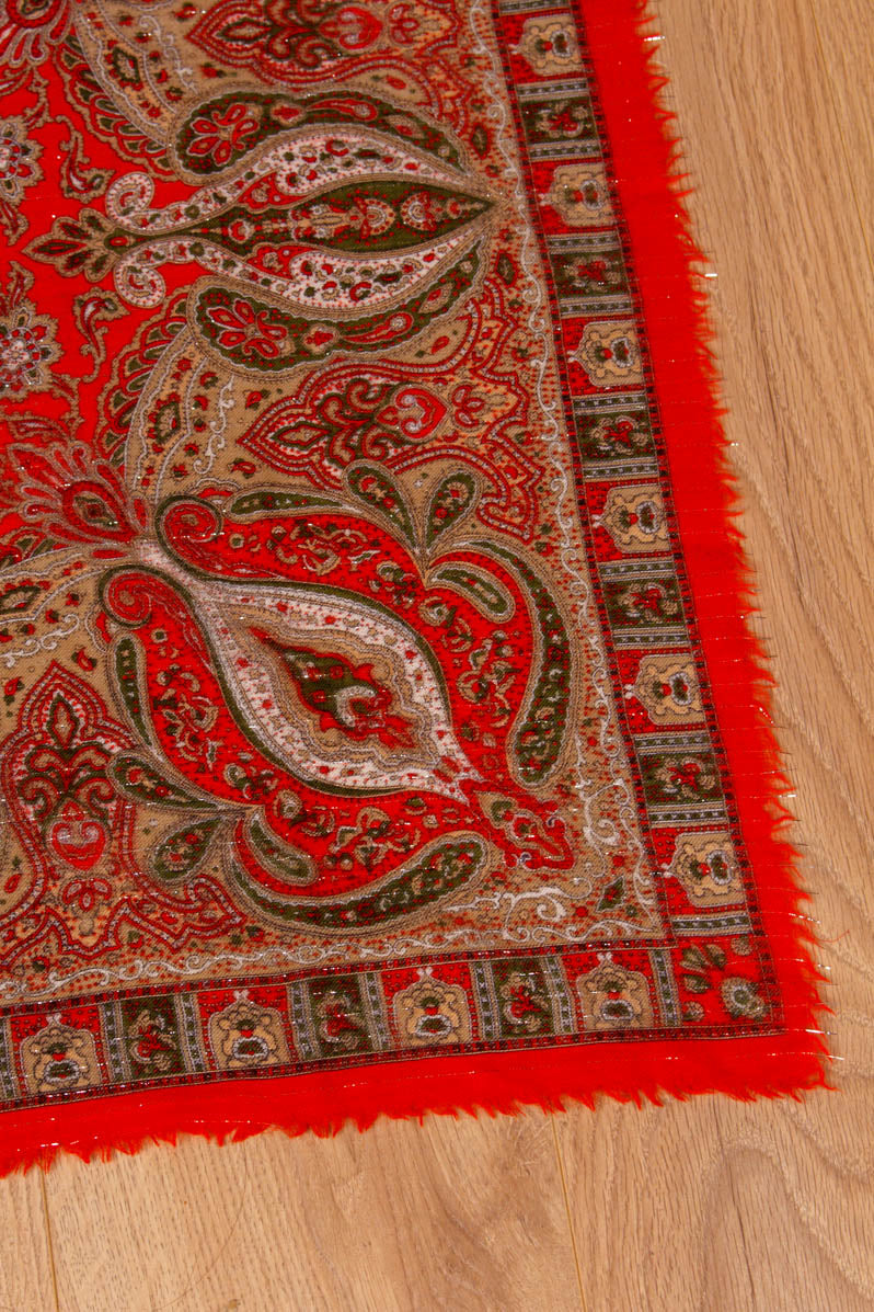 Glitzertuch rot Blumen Wolle