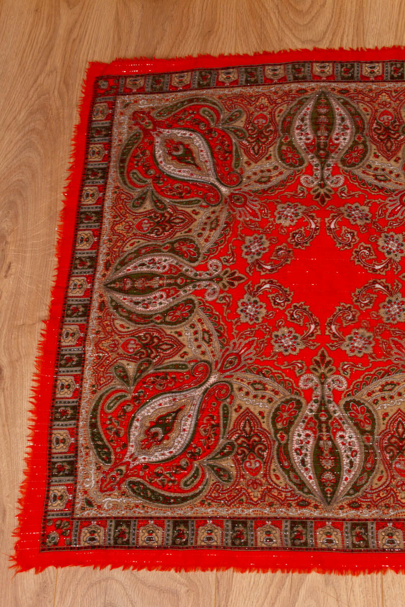 Glitzertuch rot Blumen Wolle