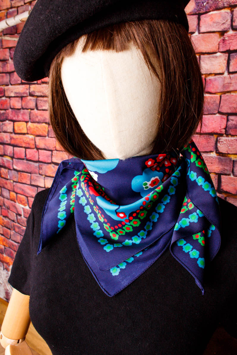 Schaltuch blau Blumenmuster