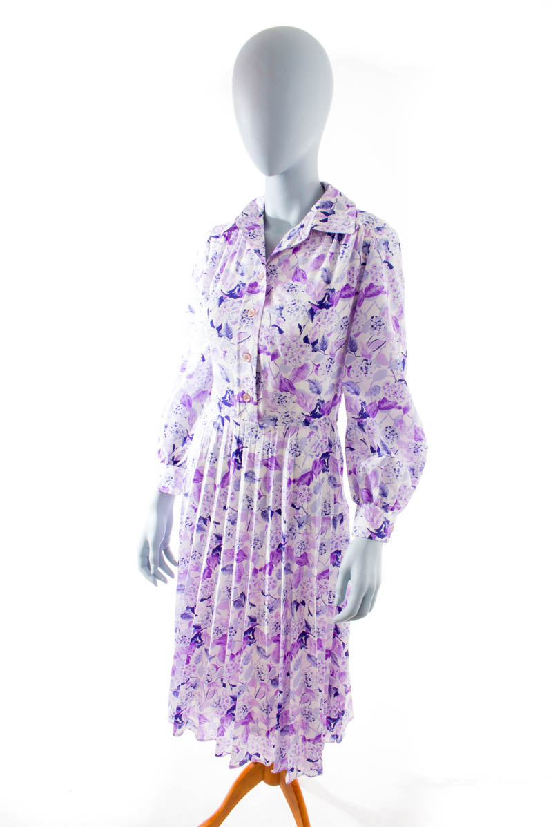 70er Kleid lila Blumen Plissee