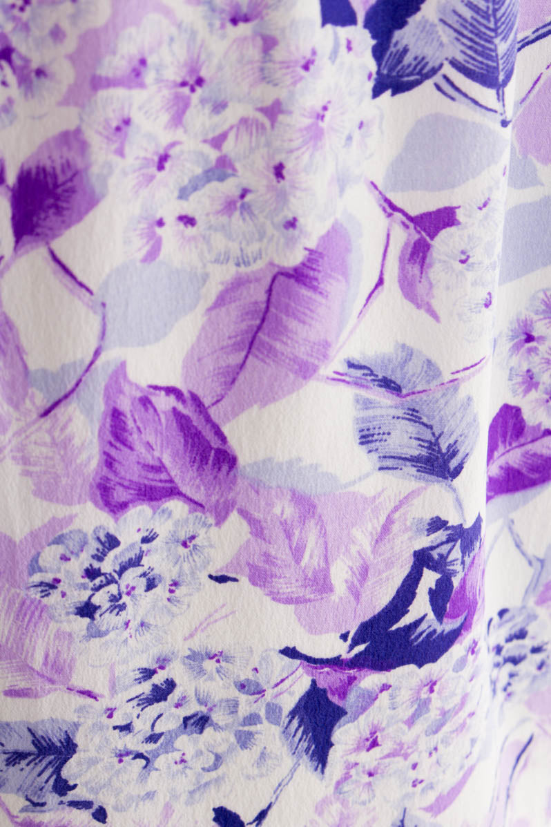 70er Kleid lila Blumen Plissee