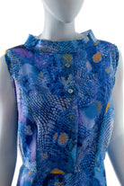 extravagantes Chiffonkleid blau