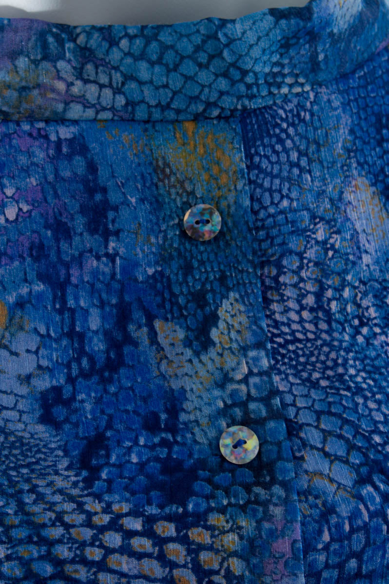 extravagantes Chiffonkleid blau