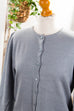 leichte Strickjacke grau Wollmix Frau grau M 40-42 Rockabilly S 36-38 Sekretärin vintageberlin.de