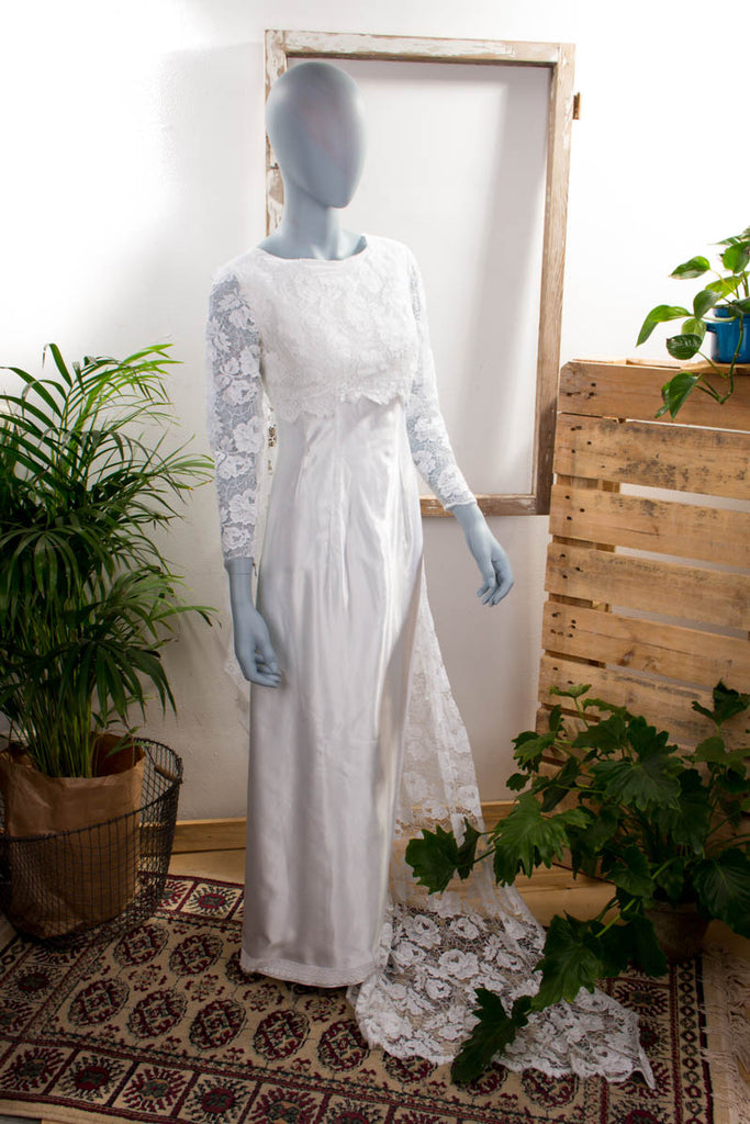 Vintage Brautkleid mit Schleppe