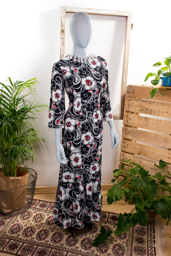 Hippie Maxikleid schwarz weiß Default Title 60er 70er Abendmode Boho bunt Frau Hippie L 44-46 M 40-42 rot Schlager schwarz vintageberlin.de