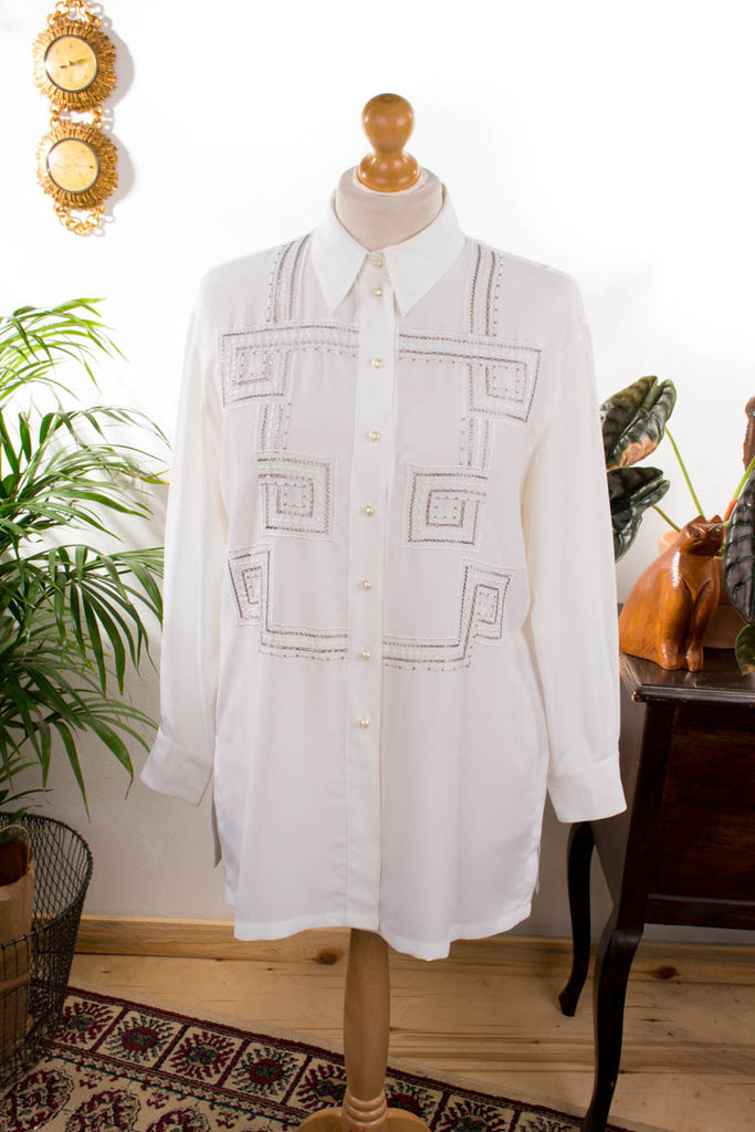 Bluse silber bestickt Default Title 90er Dandy Frau M 40-42 Sekretärin silber Special weiß vintageberlin.de