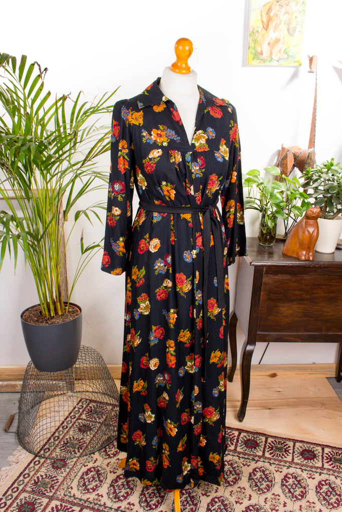 Boho Loungekleid schwarz bunt Blumen Default Title 60er 70er Boho bunt Frau Hippie M 40-42 real-boho S 36-38 Schlager schwarz Special vintageberlin.de