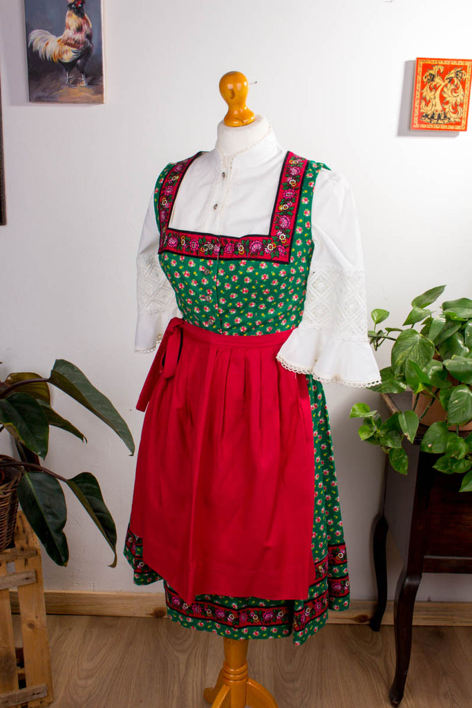 Vintage Dirndl rot grün+Bluse+Schürze Default Title 60er 70er bunt Dirndl Frau grün rot S 36-38 Special vintageberlin.de