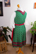 Vintage Dirndl rot grün+Bluse+Schürze 60er 70er bunt Dirndl Frau grün rot S 36-38 Special vintageberlin.de