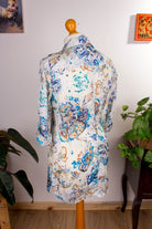 Seidenbluse blau Muster