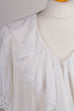 Chiffon Bluse weiß Rüschen 80er 90er Frau Gothic L 44-46 M 40-42 Rockabilly Sekretärin viktorianisch weiß vintageberlin.de