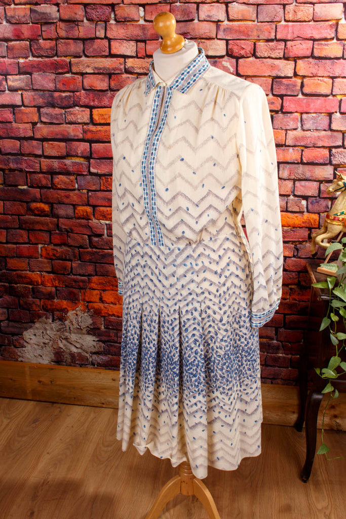 Vintage Winterkleid Wollmix Default Title 70er beige blau Frau L 44-46 Rockabilly Schlager Sekretärin Special vintageberlin.de