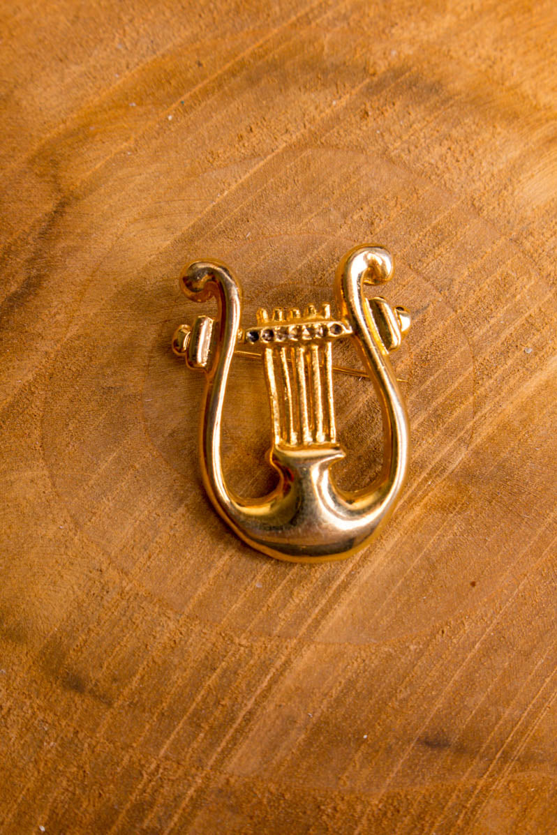 Anstecknadel Harfe gold