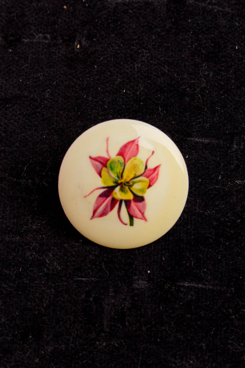 Vintage Brosche rund Akelei Blume