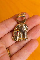 creepy Vintage Brosche Bauer mit Hund