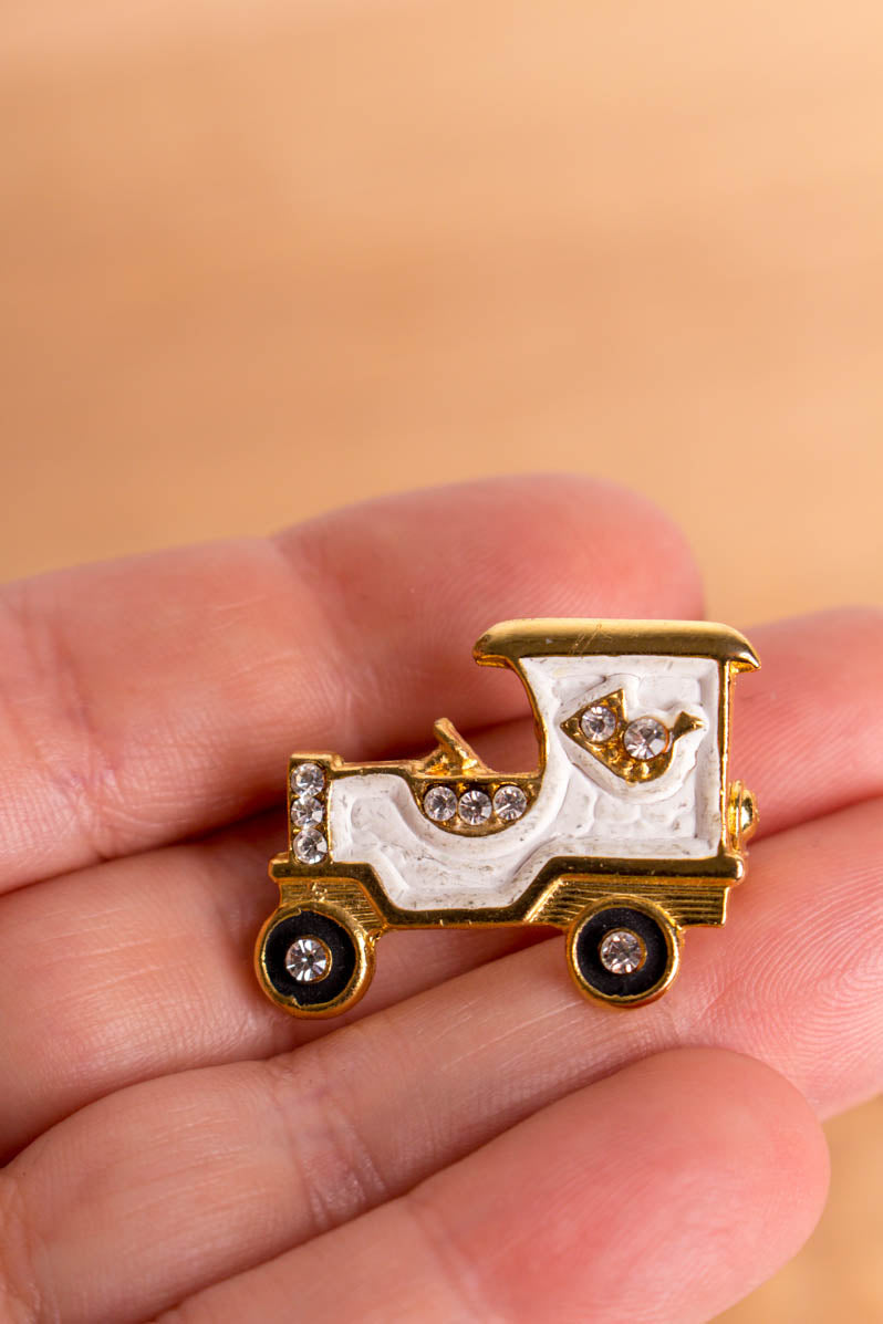 Vintage Brosche Oldtimer Auto