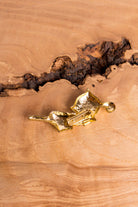 Vintage Anstecker Katze mit Ball