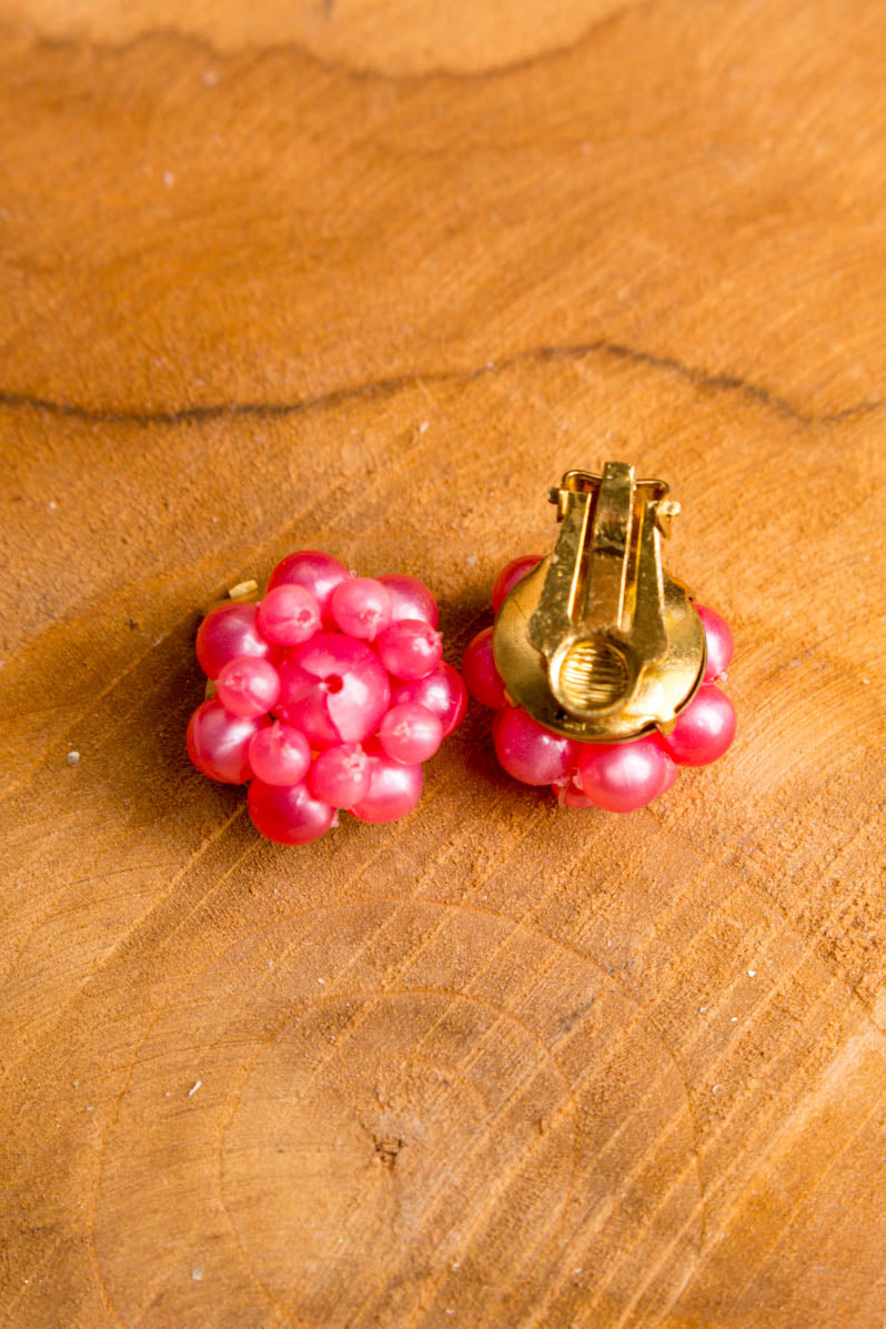kleine 60s Ohrclips rosa Schimmer Perlen