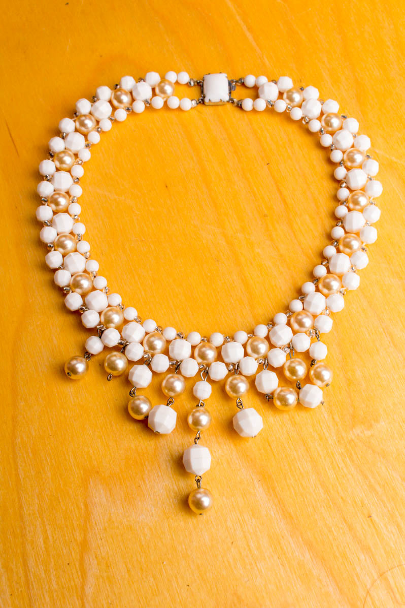 Vintage Collier weiß Perlen