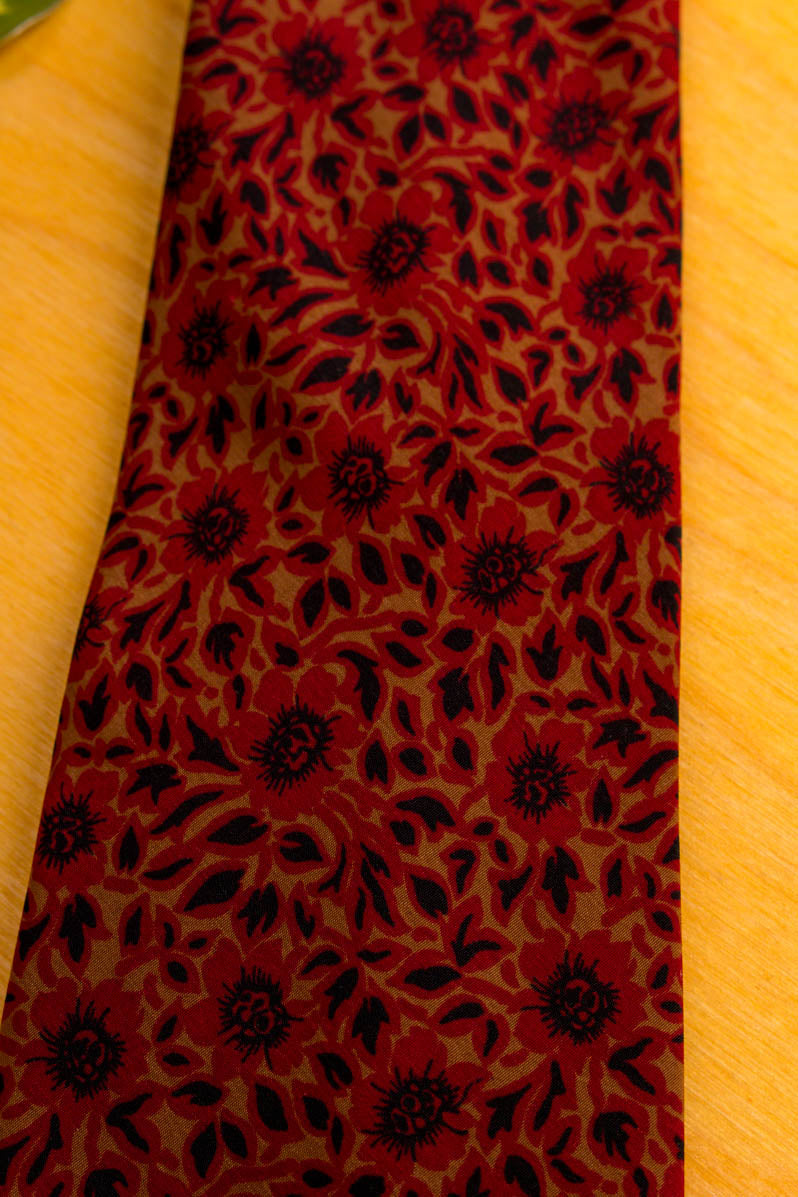 80s Krawatte Seide rot Blumen