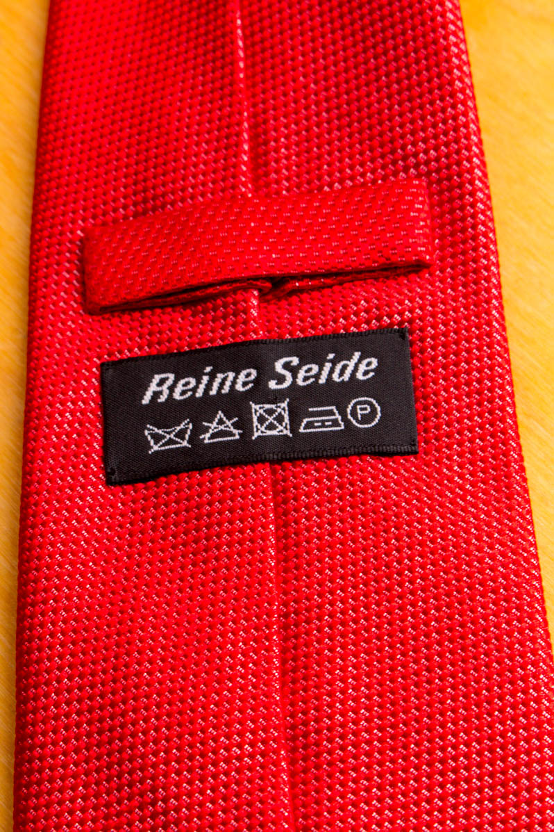 edle Seiden Krawatte rot