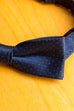 kleine Fliege blau silber Punkte 80er 90er Abendmode Accessoires blau Dandy Krawatte Unisize vintageberlin.de