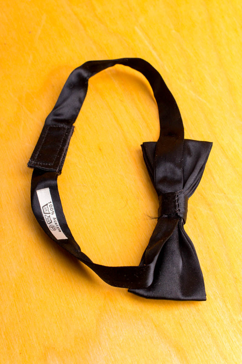 kleine Fliege schwarz Satin