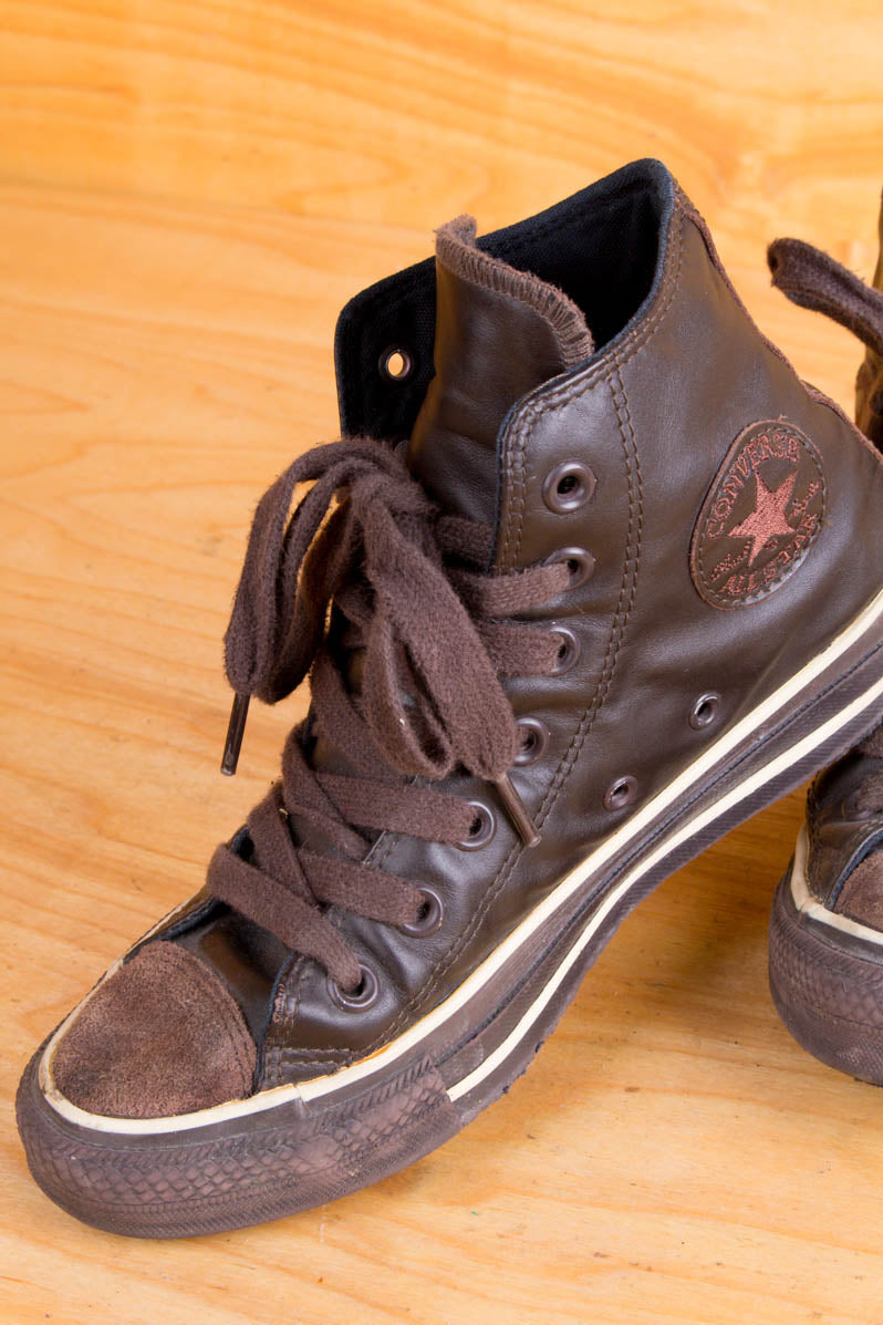 of bijtend vlot Vintage Converse All Star Schuhe aus braunem Leder,